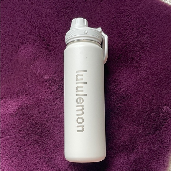 Lululemon White Insulated Bottle - Picture 2 of 4